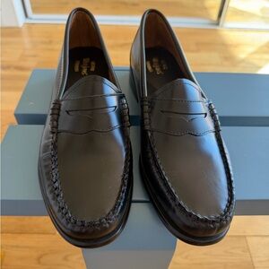 G.H. Bass & Co. Whitney Black Leather Loafers NWOT